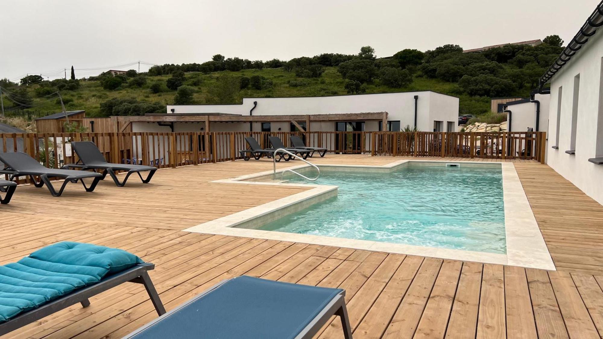 Camping Les Lodges Du Lagon Calvisson Eksteriør billede